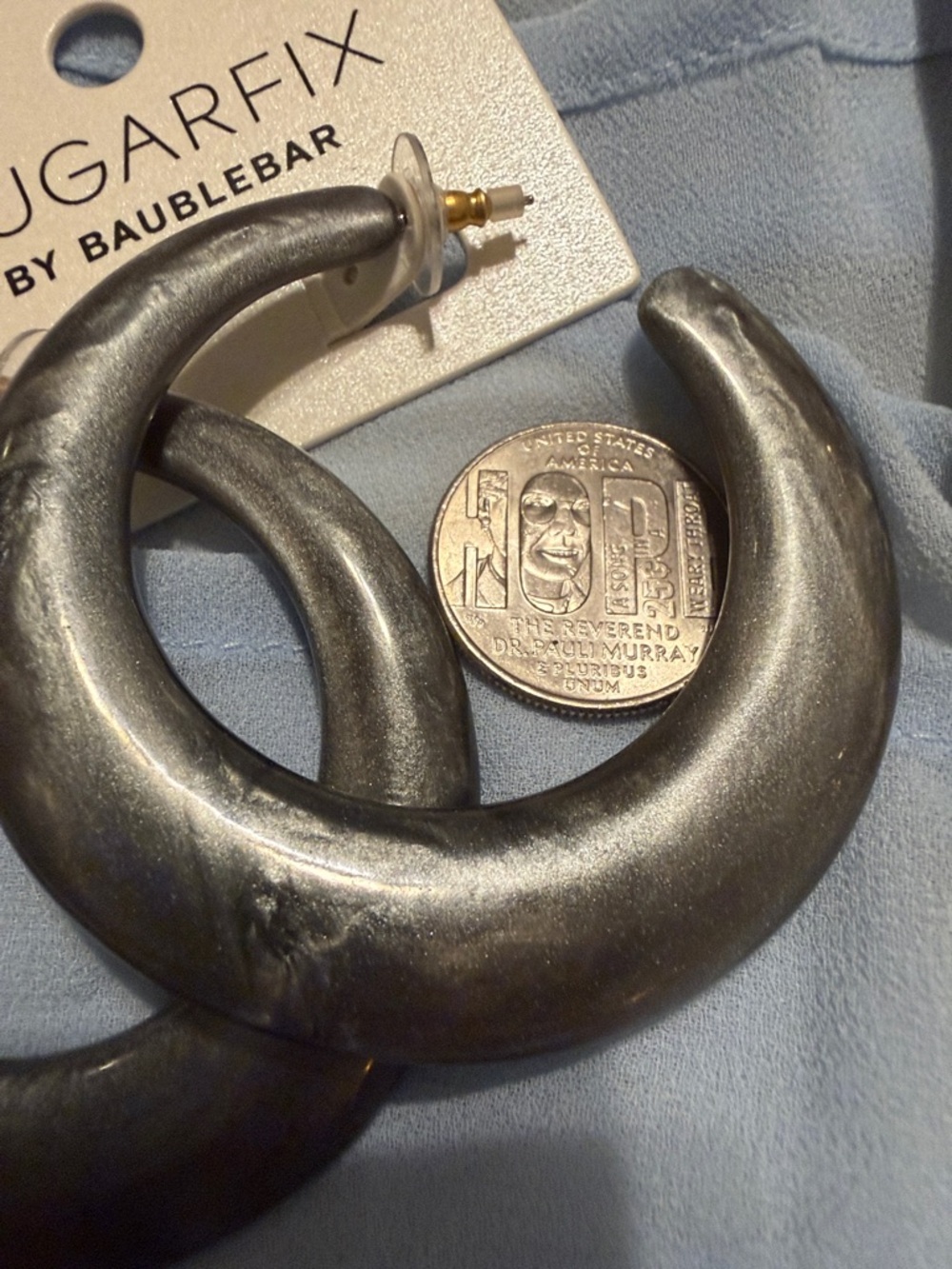 New Earrings Set Hoop Shell Goldtone - Picture 8 of 11
